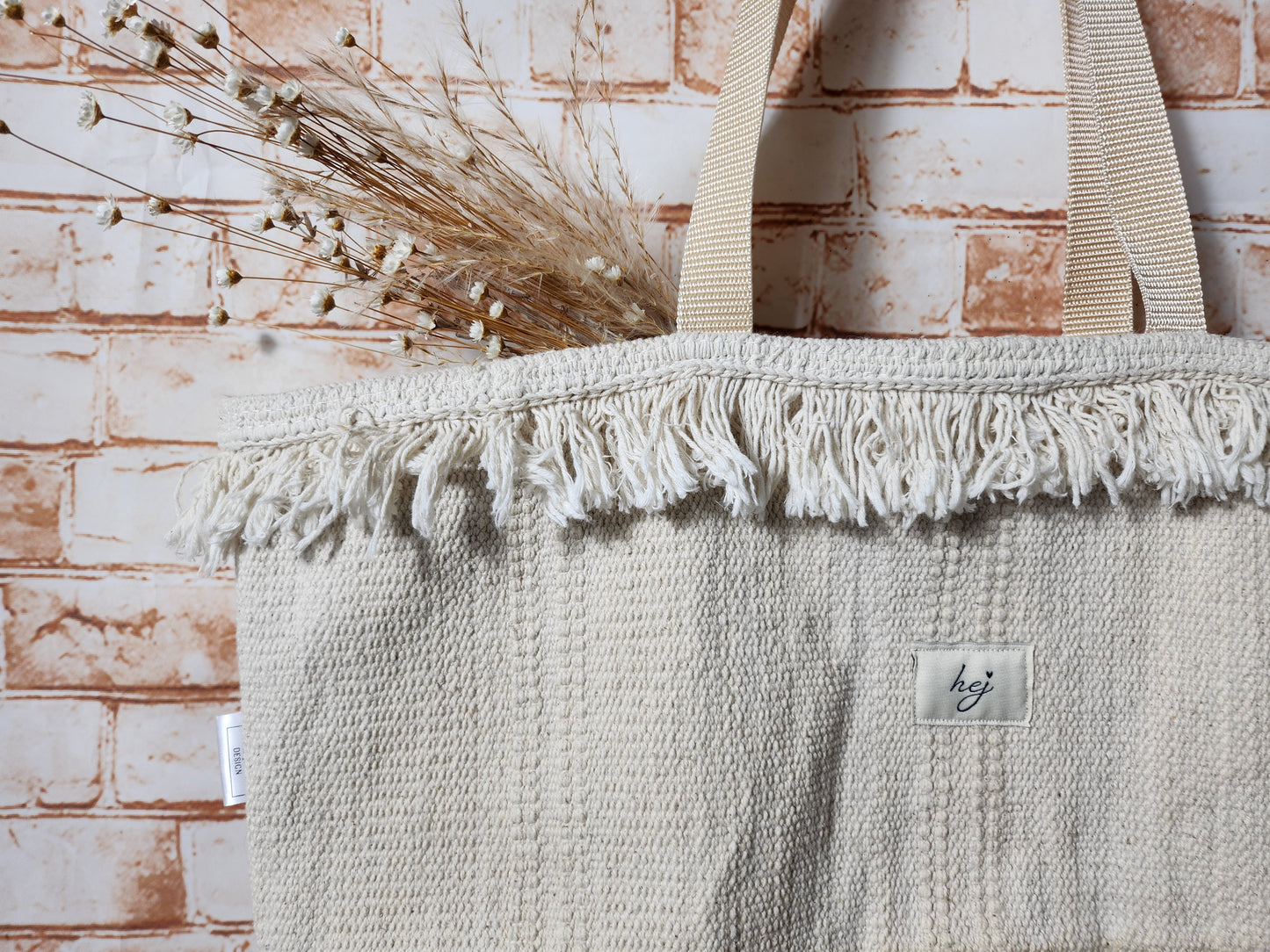 Shopper aus Upcycling Teppich "hej"